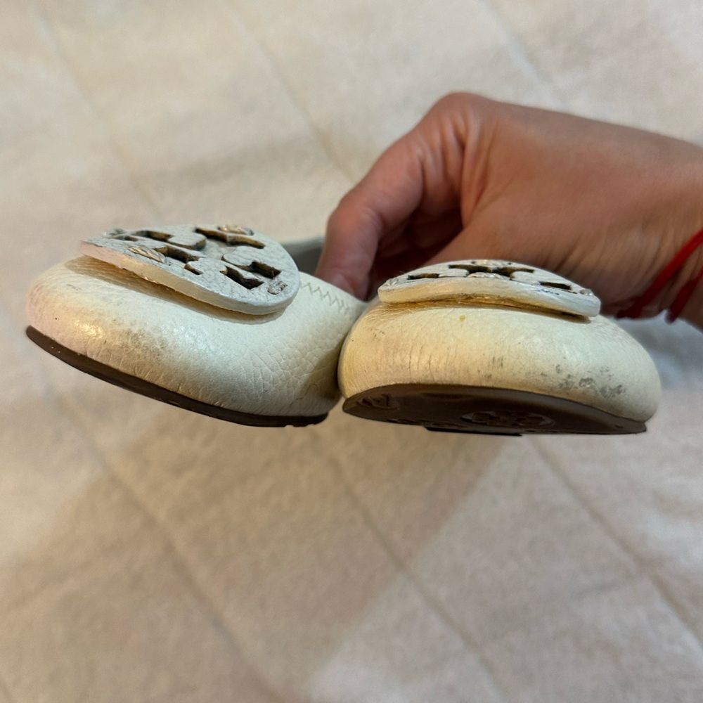 Tory Burch Cream Flats - Picture 4 of 9